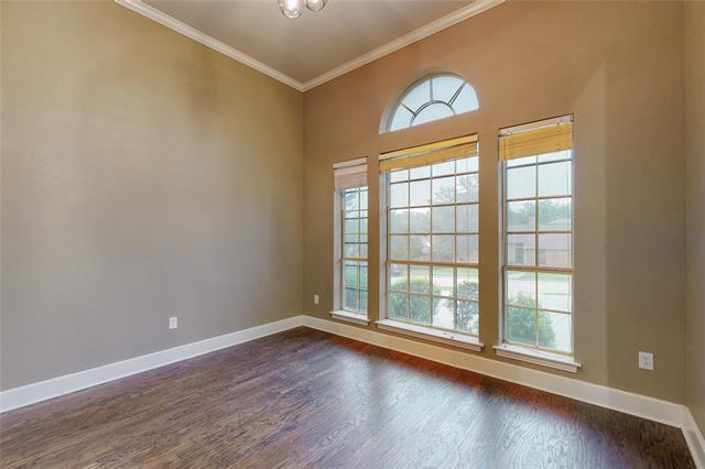 Foto del edificio - 1516 Mission Hills Ln