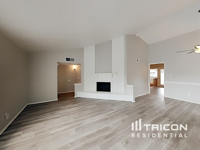 Building Photo - 515 Magnolia Dr