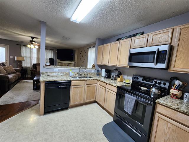 Primary Photo - 5420 Comanche Wells Dr