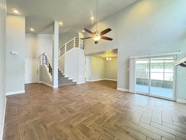 Foto del edificio - Updated Single Family Home with community ...