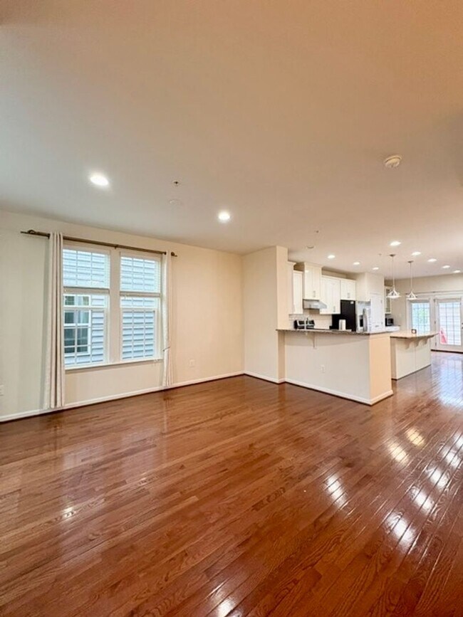 Building Photo - 12227 Majestic Maple Dr