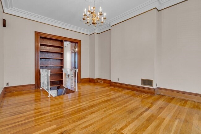 Foto del edificio - 268 W Fifth St