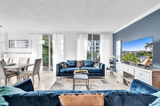 Foto del edificio - 17555 Atlantic Blvd