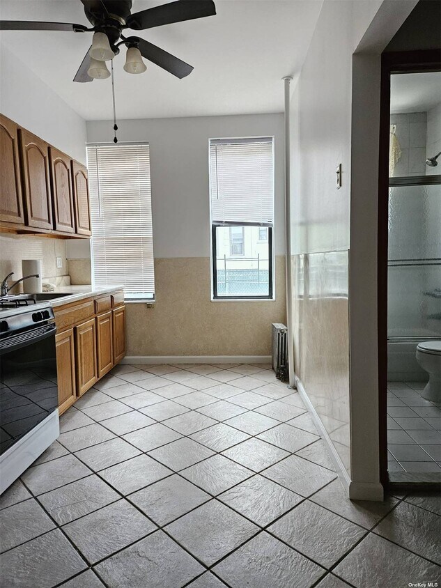 Primary Photo - 34-27 41st St