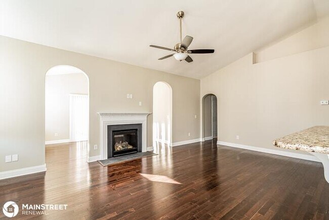 Foto del edificio - 3203 Whispernut Ln