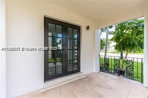 Foto del edificio - 3220 S Le Jeune Rd
