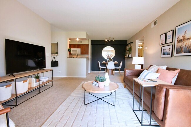 Foto del edificio - 4216 Chesapeake Dr