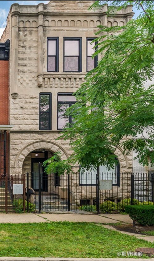 Foto principal - 2837 W Washington Blvd