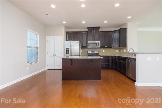 Building Photo - 2030 Sage Park Dr