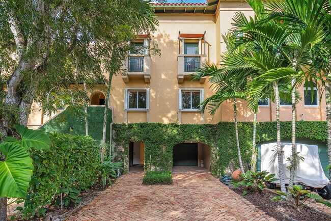 Foto del edificio - 6204 Paradise Point Dr