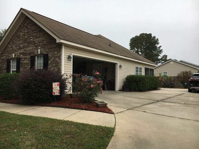 Foto del edificio - 262 Southbank Dr