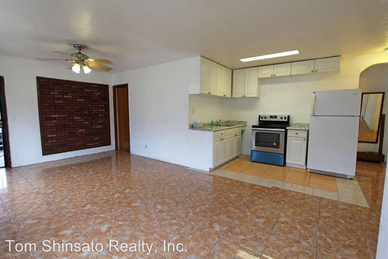 Primary Photo - 3 br, 1.5 bath House - 66-857 Kamakahala S...