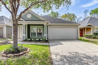 Building Photo - 12838 Pecan Shores Dr