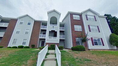 Building Photo - 300 Waterdown Dr