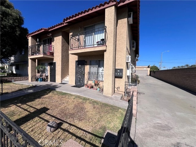 Foto del edificio - 116 N 10th St