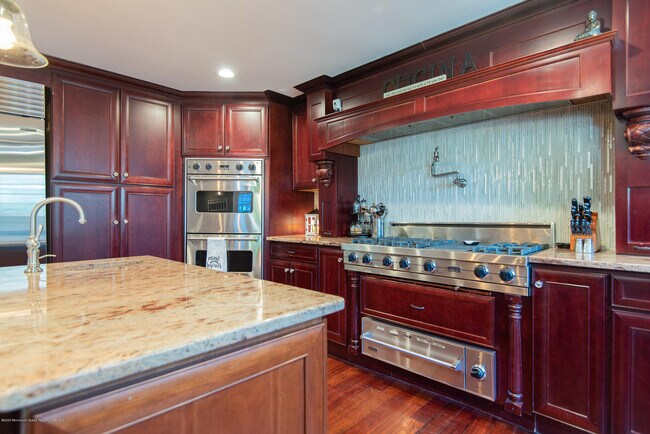 Foto del edificio - 71 Carriage Hill Dr