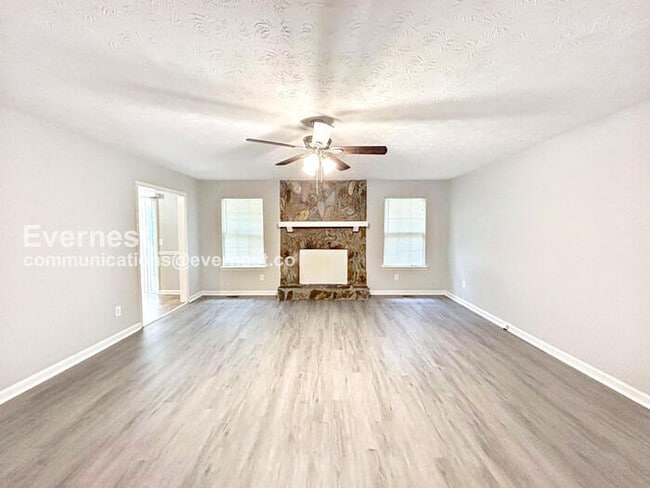 Building Photo - 3480 Stone Ridge Dr