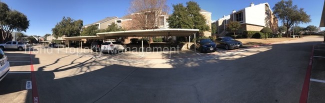 Building Photo - 3550 Country Square Dr