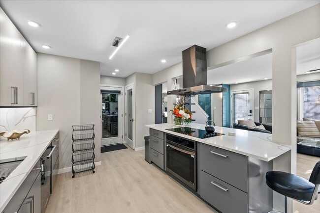 Foto del edificio - N20W5343 Pierce Ct