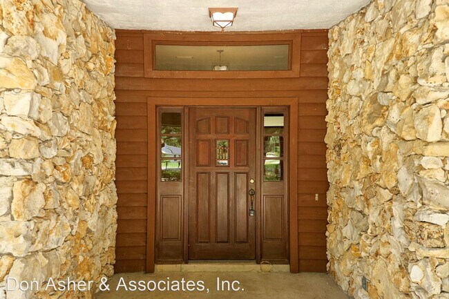 Building Photo - 3 br, 2 bath House - 5848 Windmill Court