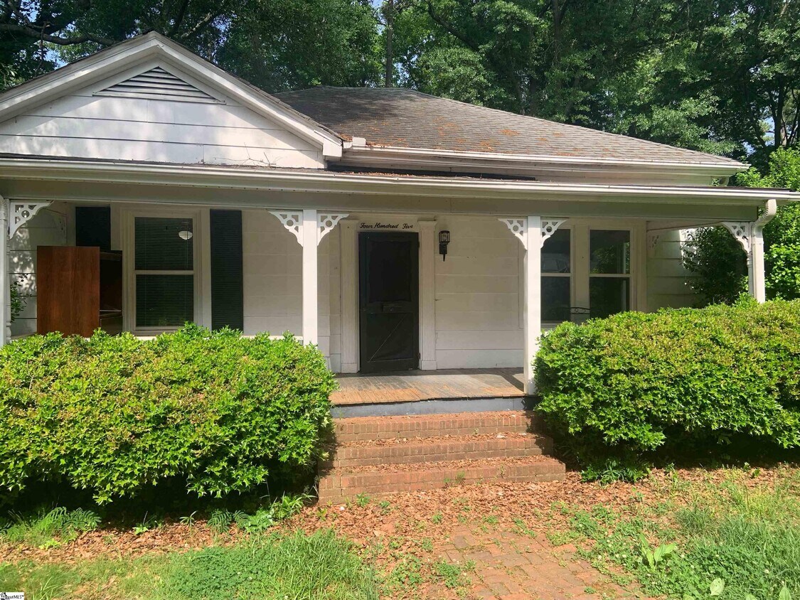 Primary Photo - 405 Summit Dr