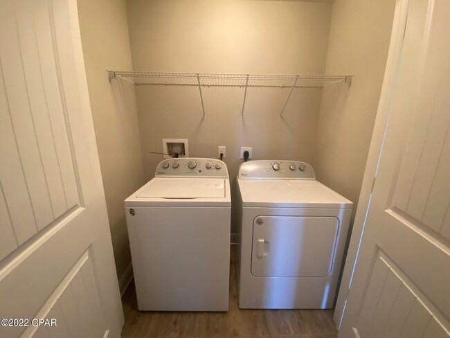 Building Photo - 5932 Callaway Cir