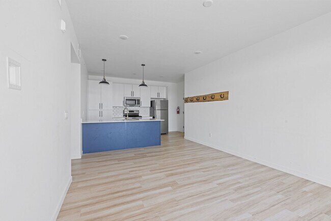 Foto del edificio - 311 E Lorene St