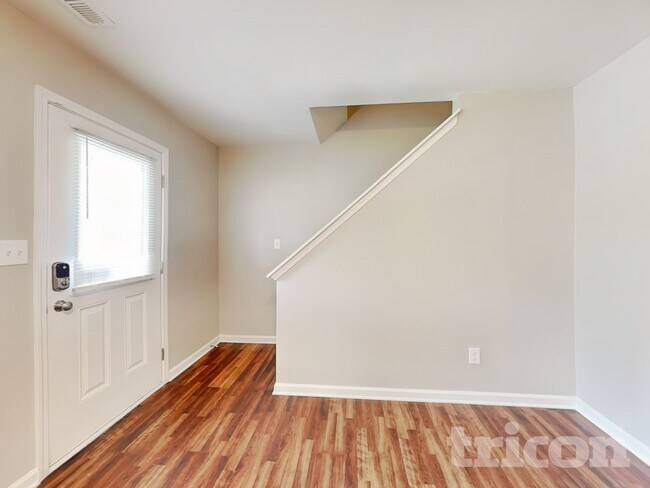 Building Photo - 12437 Stumptown Rd