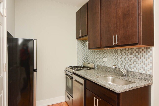 Foto del edificio - 2915 N Mildred Ave