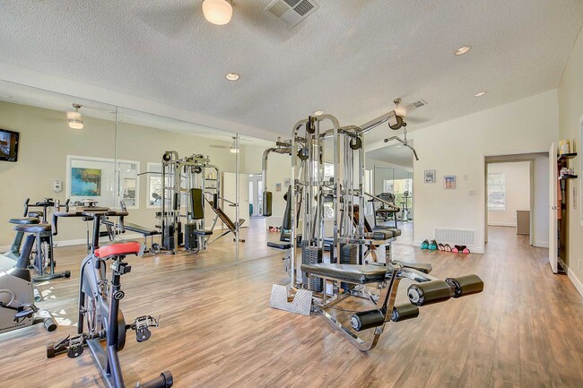 Building Photo - The Pines Henderson