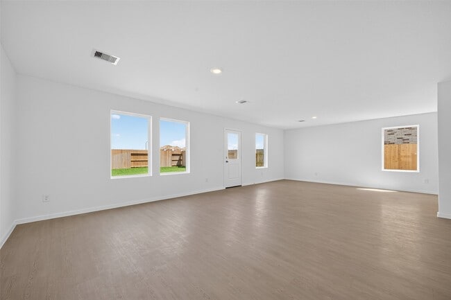 Foto del edificio - 16722 Spotted Oak Dr