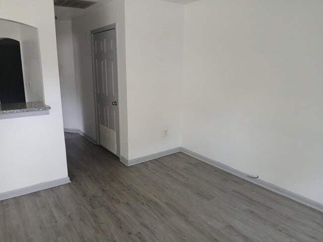 Building Photo - 1340 S 26th St