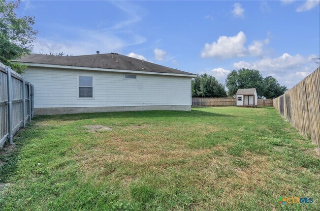 Building Photo - 314 Serene Meadow
