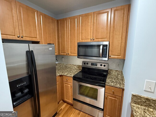 Foto del edificio - 10 Perimeter Summit Blvd