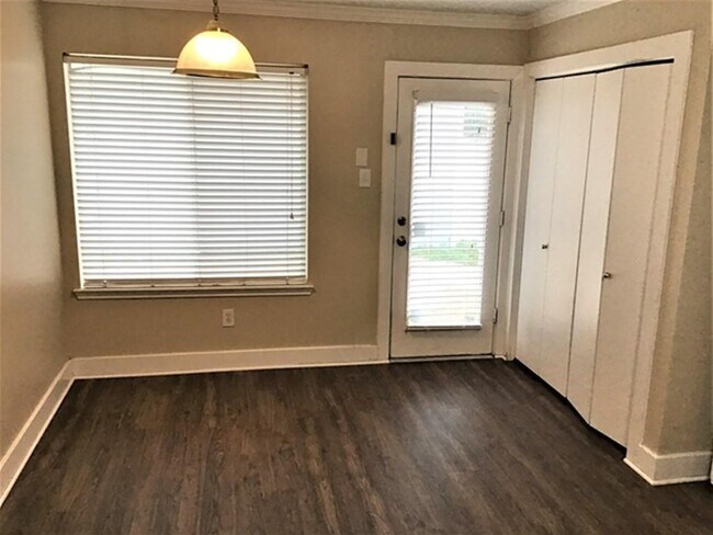 Building Photo - 18722 Atasca Oaks Dr