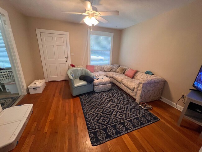 Foto del edificio - 519 Beverly St