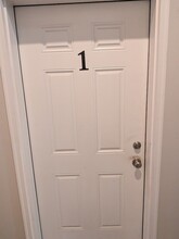 Building Photo - 125 W Main St