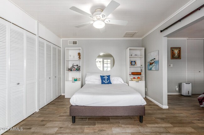 Foto del edificio - 8613 E Virginia Ave