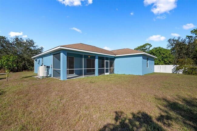 Foto del edificio - 2280 De Vore St