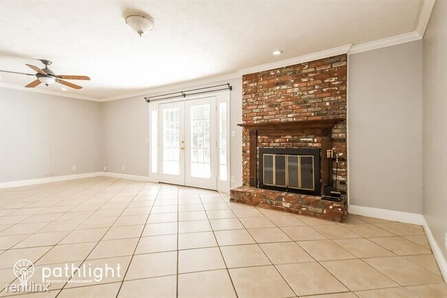 Building Photo - 3 br, 2 bath House - 5335 Whitney Street