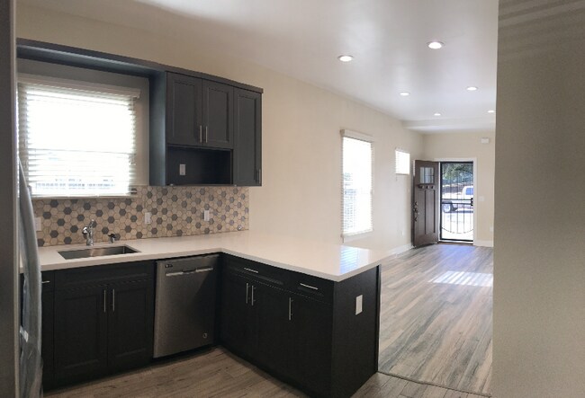 Foto del edificio - 1700 18th Ave