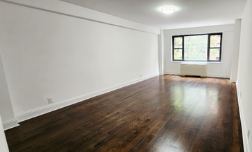 Building Photo - 40 E 56th St