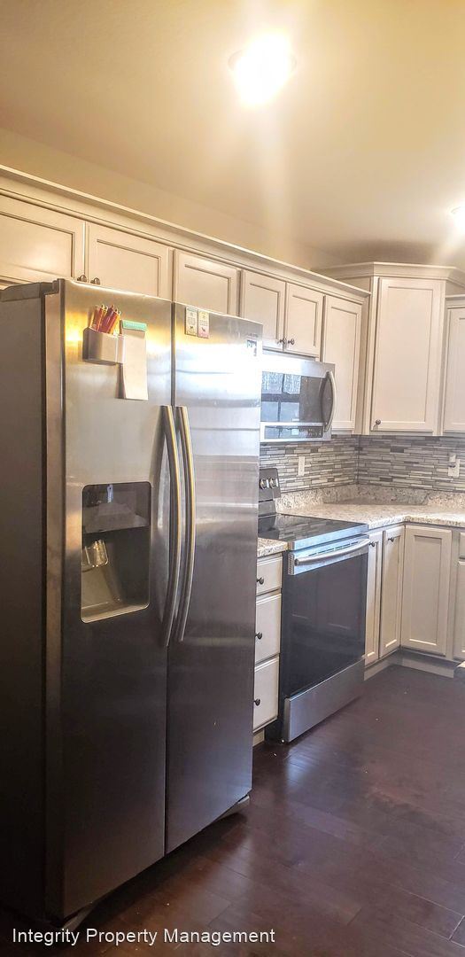 Building Photo - 3 br, 2 bath House - 20998 Halifax Drive
