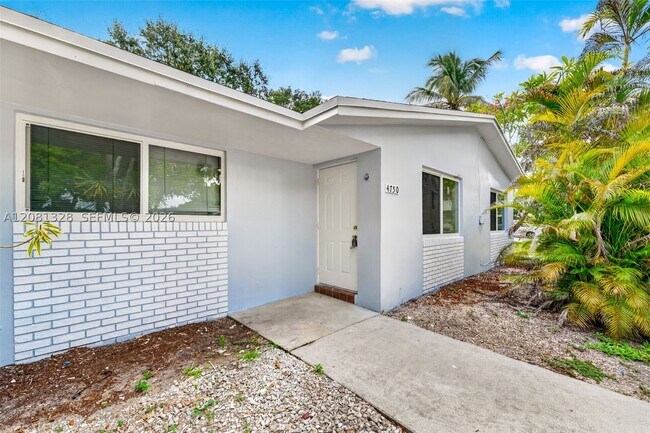 Foto del edificio - 4750 SW 66th Terrace
