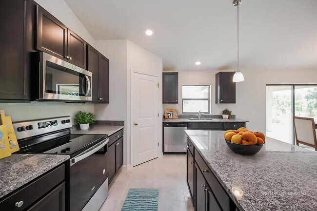 Foto del edificio - 2705 40th St SW