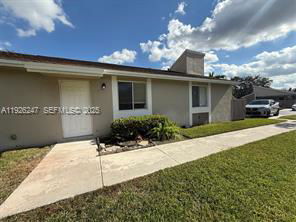 Foto del edificio - Woodgate Court, Sunrise, FL 33326 - 3 BR 2 BA villa