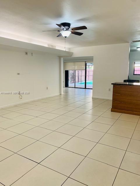 Building Photo - 16119 Kingsmoor Way