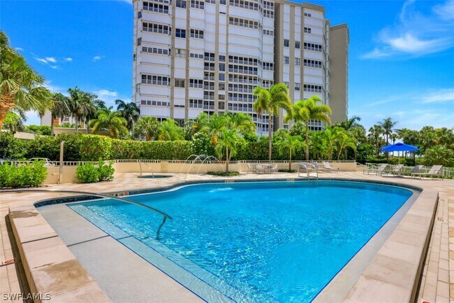 Foto del edificio - 4451 Gulf Shore Blvd N