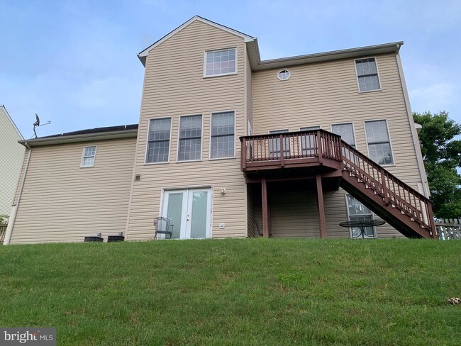 Building Photo - 66 Basalt Dr