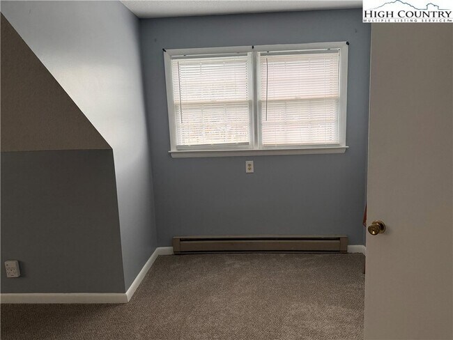 Foto del edificio - 146 Old East King St